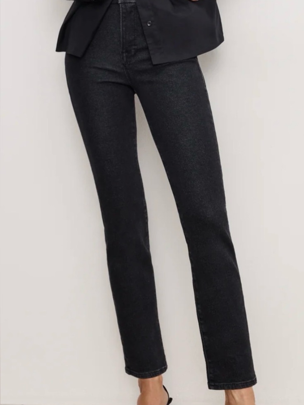 Good American Good Legs Straight Women's Jeans in Charcoal Black Wash GS419TFT